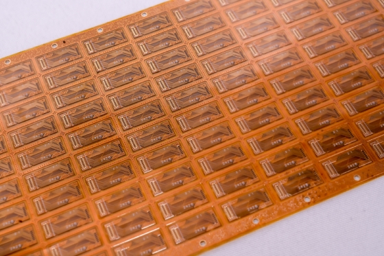 شراء FPCB - BARE - لوحة التصحيح الحائطية عالية الدقة جهاز ذكي FPC خط فائق الدقة العرض عالية الموثوقية الطبي / السيارات الدرجة خدمة OEM متاحة online manufacture