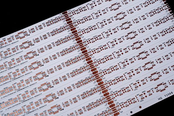 شراء شريط ضوء LED مزدوج الطبقة قابلة للتخصيص FPC مع مستوى الحماية من الحريق V0 لوحة الدوائر المطبوعة المرنة online manufacture