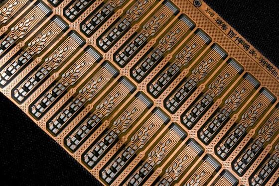 لوحة دوائر مطبوعة مرنة FPC دقيقة على الوجهين مع مستوى الحماية من الحرائق V0 لتطبيقات LED