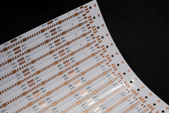 تصميم لوحة PCB FPC مزدوجة الطبقة للوحة الشريط الضوئية LED 24V
