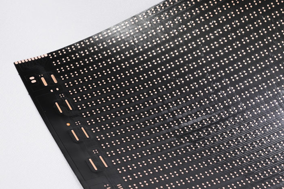 تجميع PCB مرن مخصص نص أسود مزدوج الجانبين LED شاشة عرض مرنة FPC