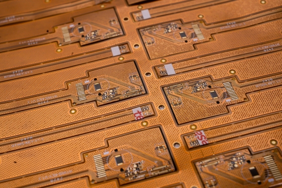جهاز ذكي FPC مع حماية EMI 0.15mm سمك ISO 9001 المعتمدة المورد التحول السريع