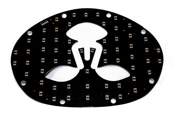 تحديد SMT و PCB مرنة تصنيع ل LED متقدمة إضاءة لوحة قناع LED ذات جمال موثوق بها قناع طباعة دائرة طباعة تضمن الأداء المستقر شهادة طبية IATF16949 GB / T SMT