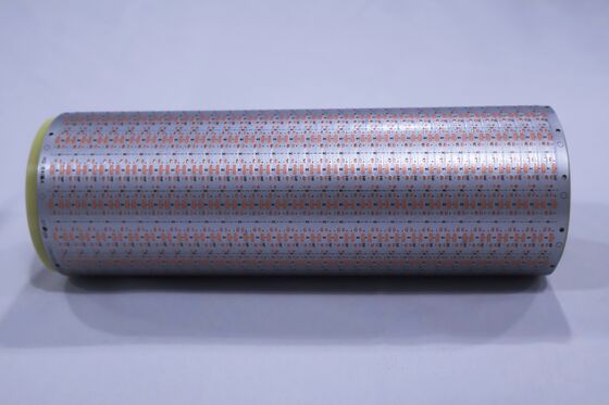 مبيعات ساخنة لوحة لاسلكية LED 2835-120 / م -12v/24V/110V/2220v-8*1000MM لون فضي شريط ضوء LED قطع مع 3mil الحد الأدنى لسرعة الخط / الفاصل بين الخطين